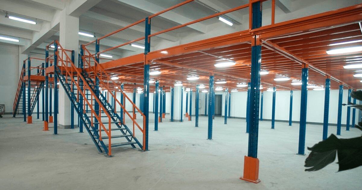 Estruturas Metálicas, Coberturas Metálicas, Galpões Metálicos, Mezaninos, Treliças, Grades e portões, serralheria e construção de telhados Faça seu Orçamento sem Compromisso.
